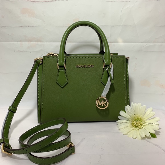 Michael Kors Handbags - Michael Kors Hope Medium Messenger